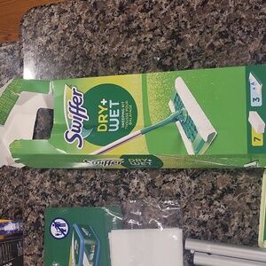 Swifter Dry & Wet Sweeping Kit new 7 dry sheets and 3 wet sheets with swifer new